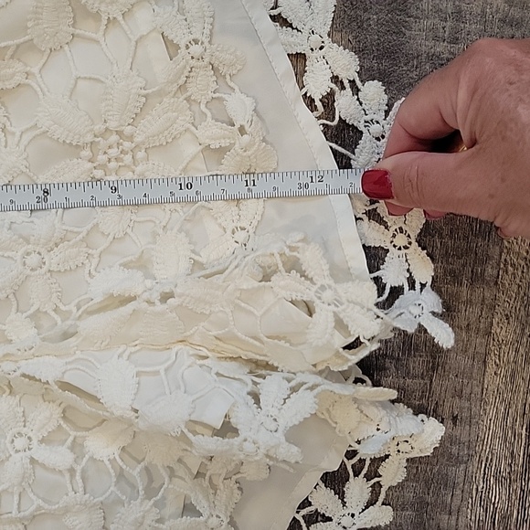 Abercrombie and Fitch, shorts, eyelet, knit detail - Picture 4 of 4